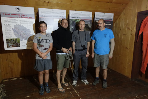 Ekipa postavljavcev: Luka Pršina, Andrej Hudoklin, Marko Pršina in Zdravko Bučar.