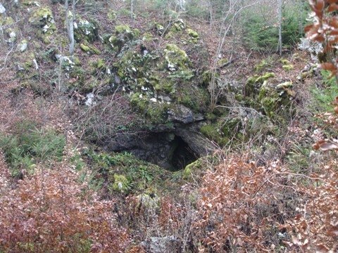 Pogled na spodmol od daleč.