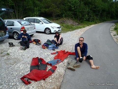 Priprave na podzemno dogodivščino.