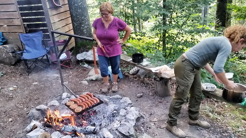 Lačni nismo bili.