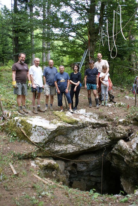 Sobotna ekipa po končani akciji. Foto Miha Rukše.