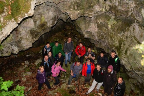 Udeleženci v Kapševem bunkerju.
